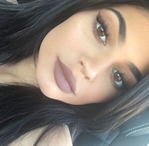 kylie-jenner-makeup-37